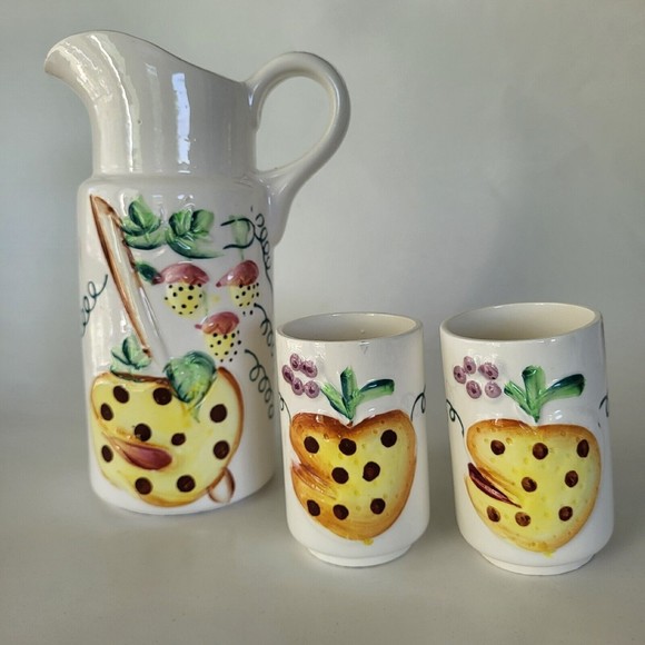Vintage Pitcher and 2 Juice Cups Fruit Hand Painted Made in Japan Ceramic - Picture 1 of 10